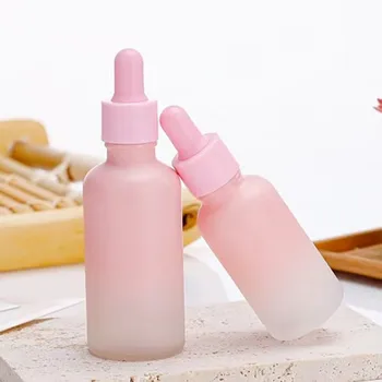  nagykereskedelmi 5-100 ml-es cseppentő palackok újratölthető kozmetikai tartály rózsaszín üveg aromaterápiás folyadék esszenciális masszázsolajhoz pipetta