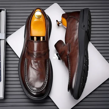 Original New Men's Business England alkalmi bőrcipők Vezetési cipők Lélegző Kényelmes csúszás alkalmi cipőkön Lapos fenek