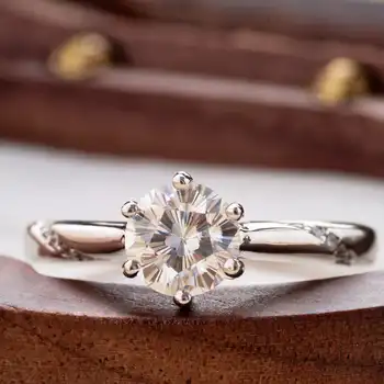 Special Cut Moissanite gyűrű 0,5/1/2 karátos pasziánsz esküvői ígéret zenekar 925 ezüst női ujj társkereső parti gyűrű nagykereskedelem